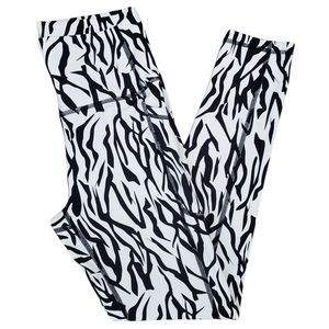 Zyia • Safari Pocket Brilliant Leggings